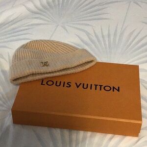 Louis Vuitton Tan Knit Beanie New w box